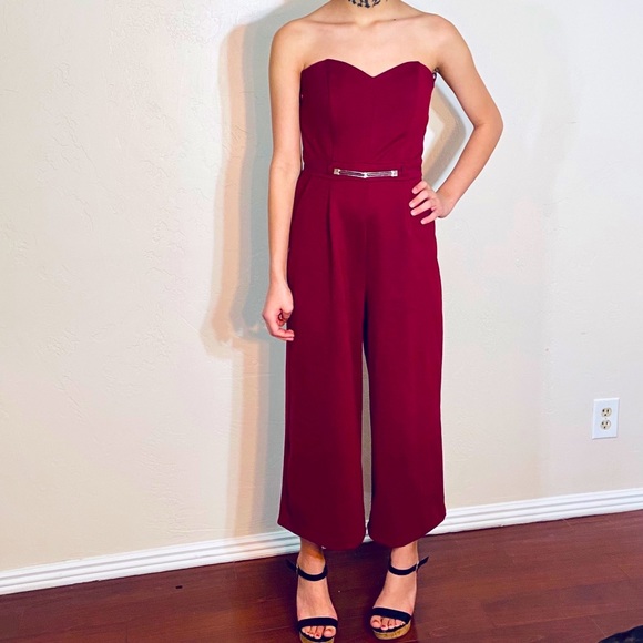 Have Pants - Have burgundy sweetheart neckline romper sz M